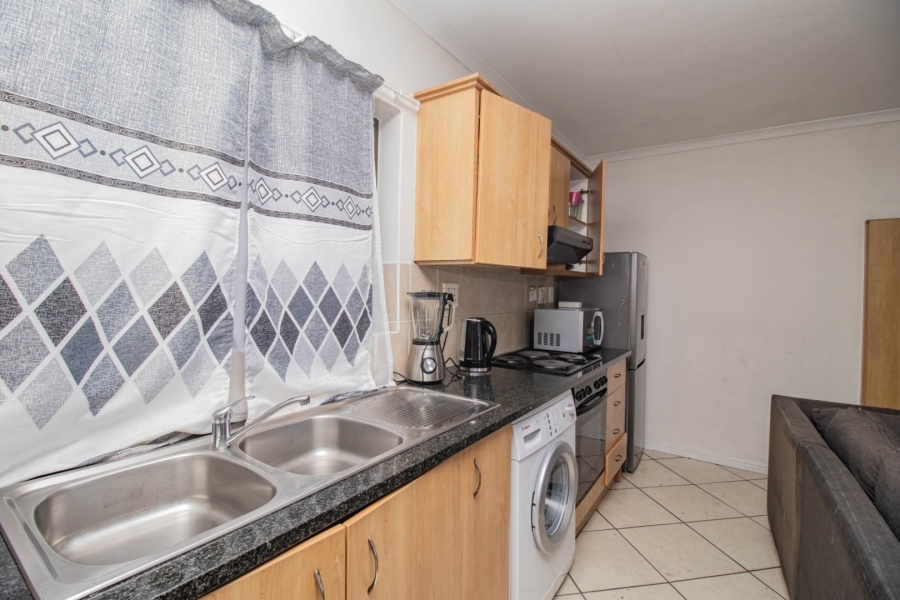 1 Bedroom Property for Sale in Parklands Western Cape